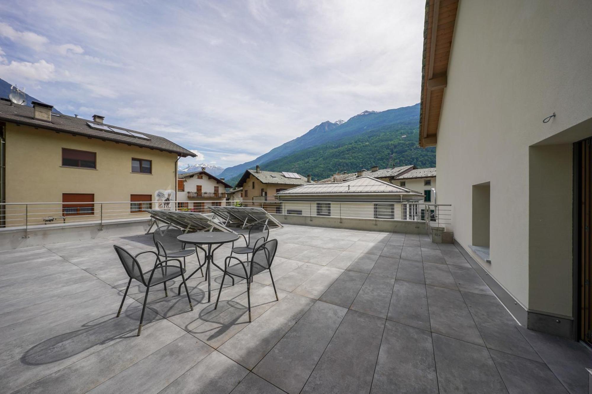 Al Campanile - Valtellina - 15 Min Da Bernina Express Apartman Grosotto Kültér fotó